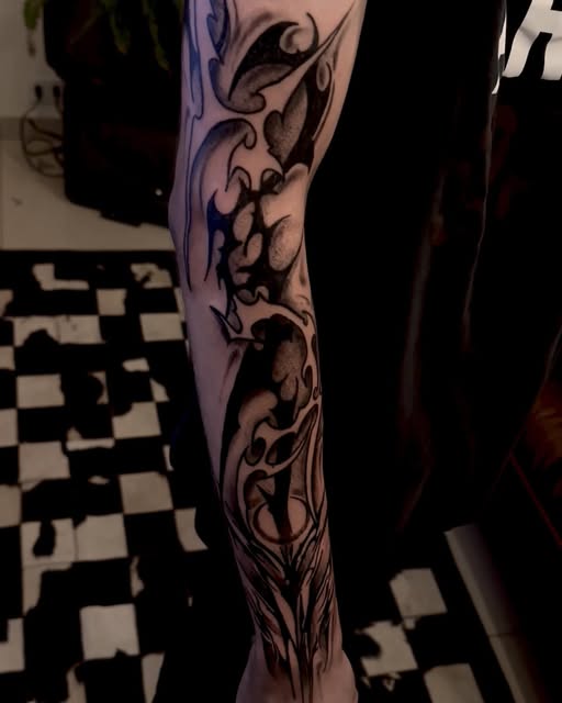 Sleeve neo-tribal cyber-sigilism